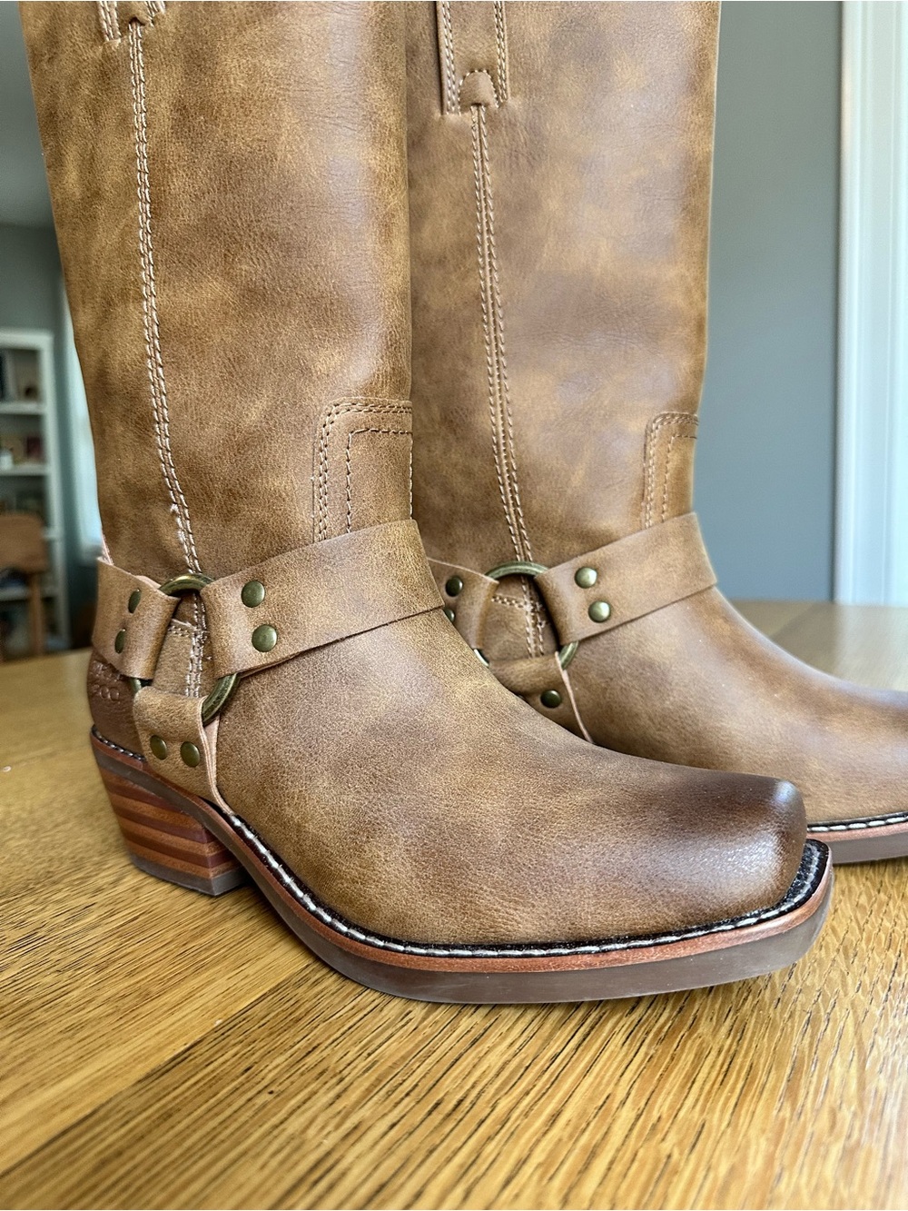 Frye and Co Lorrie Harness 12 Tan Boots Women’s Size 6 - Picture 9 of 11